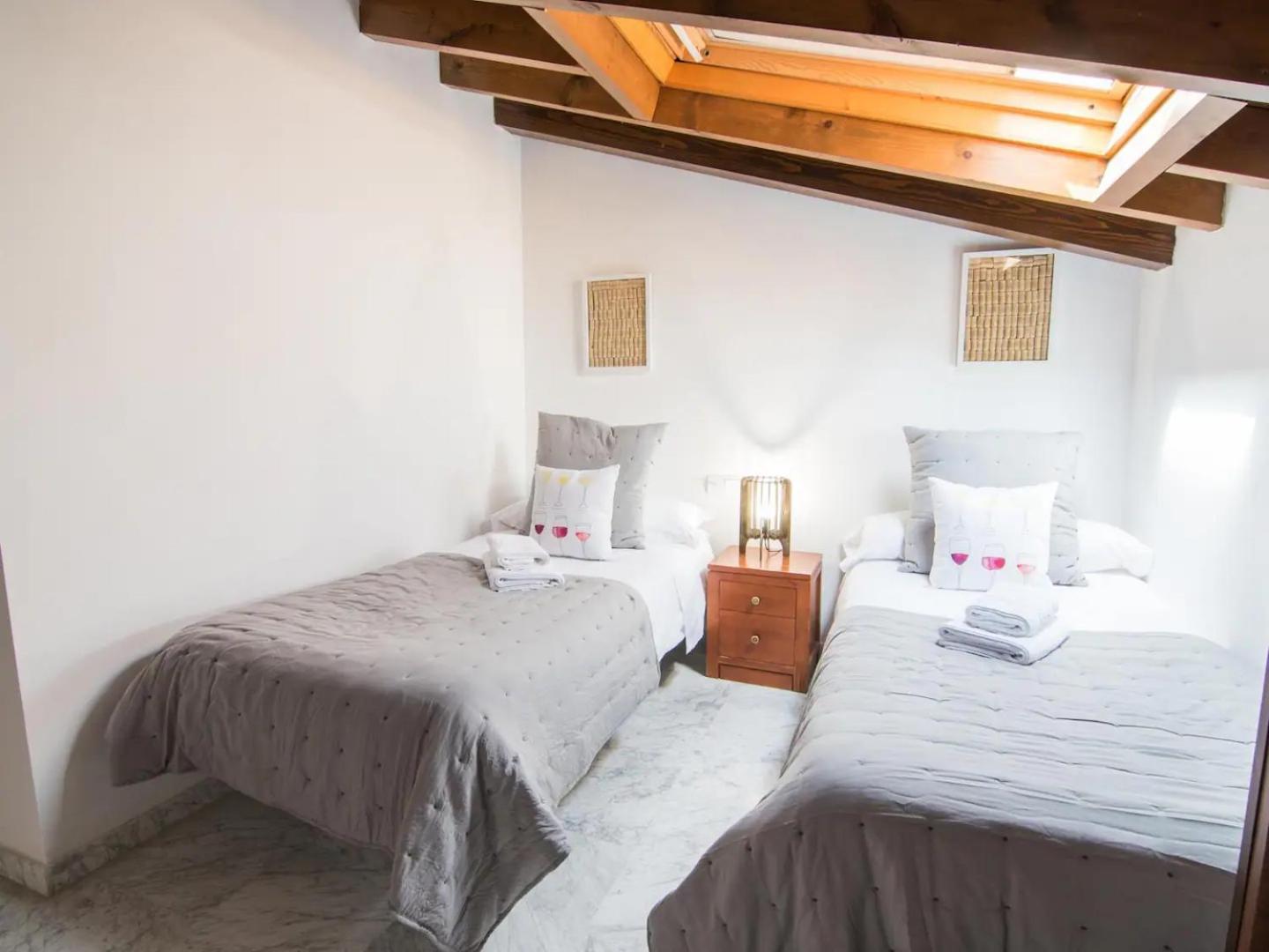 Apartamento Tuguest Atico Gracia Granada Exterior foto